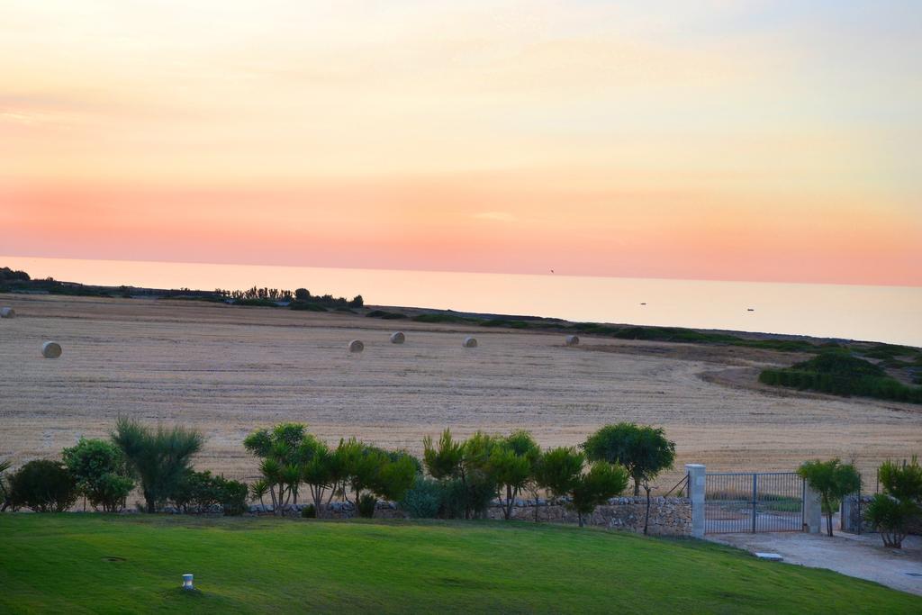 Hotel Scoglio Degli Achei توري سانتا سابينا المظهر الخارجي الصورة
